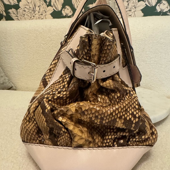 Gucci Authentic Python Shoulder Bag RARE Collectors Piece - Picture 4 of 10